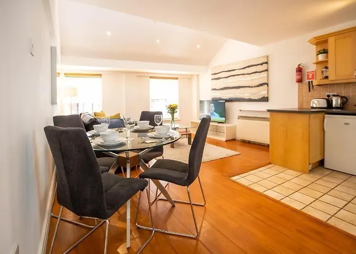 Lägenhet Grafton Street District