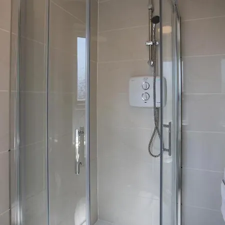 Grafton Street District شقة