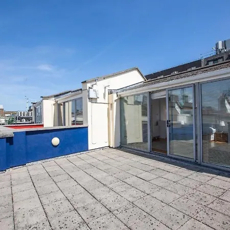 Grafton Street District *