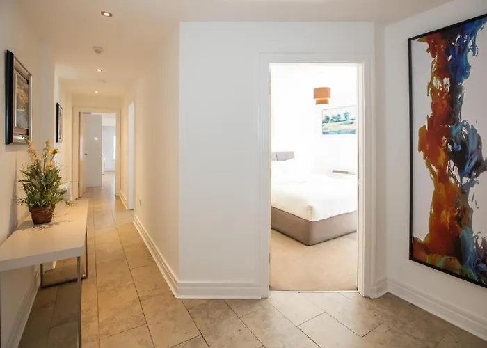 Grafton Street District *